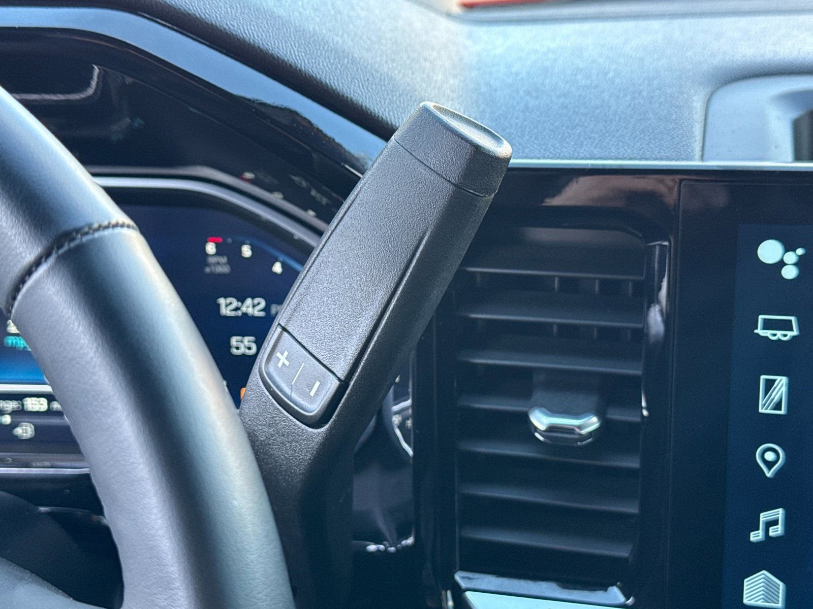 Used 2023 Chevrolet Silverado 1500 RST image 22