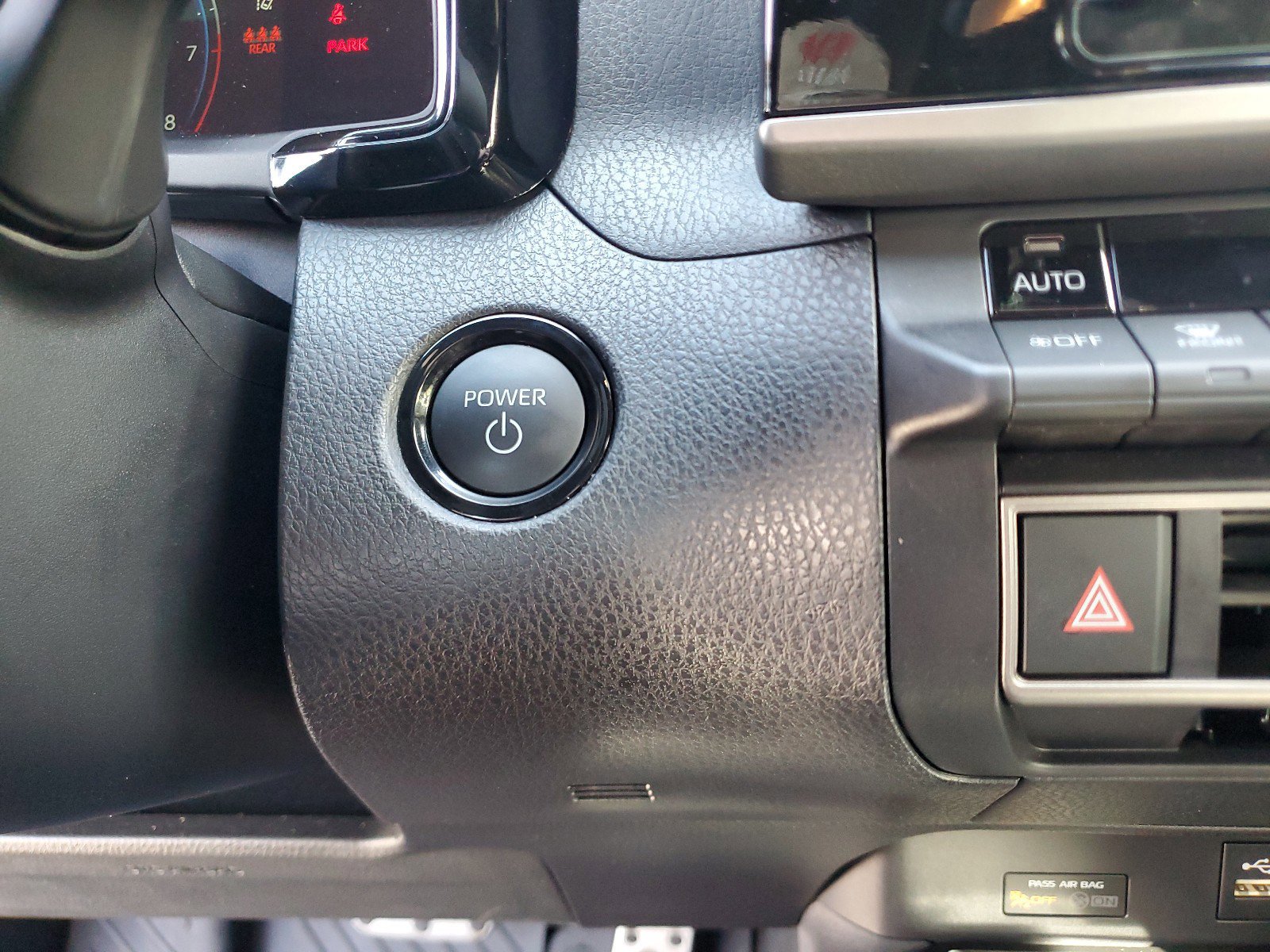 Used 2025 Toyota Camry SE image 25