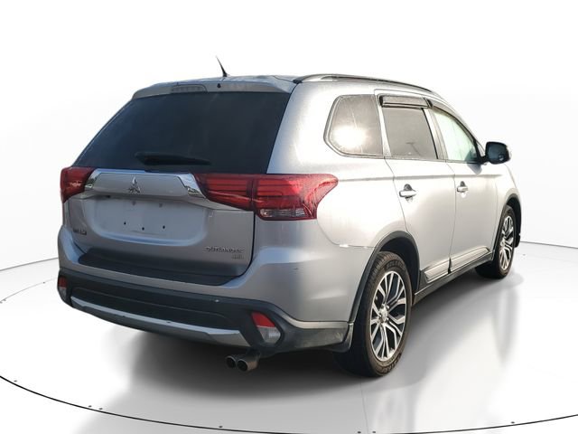 Used 2016 Mitsubishi Outlander SEL image 7