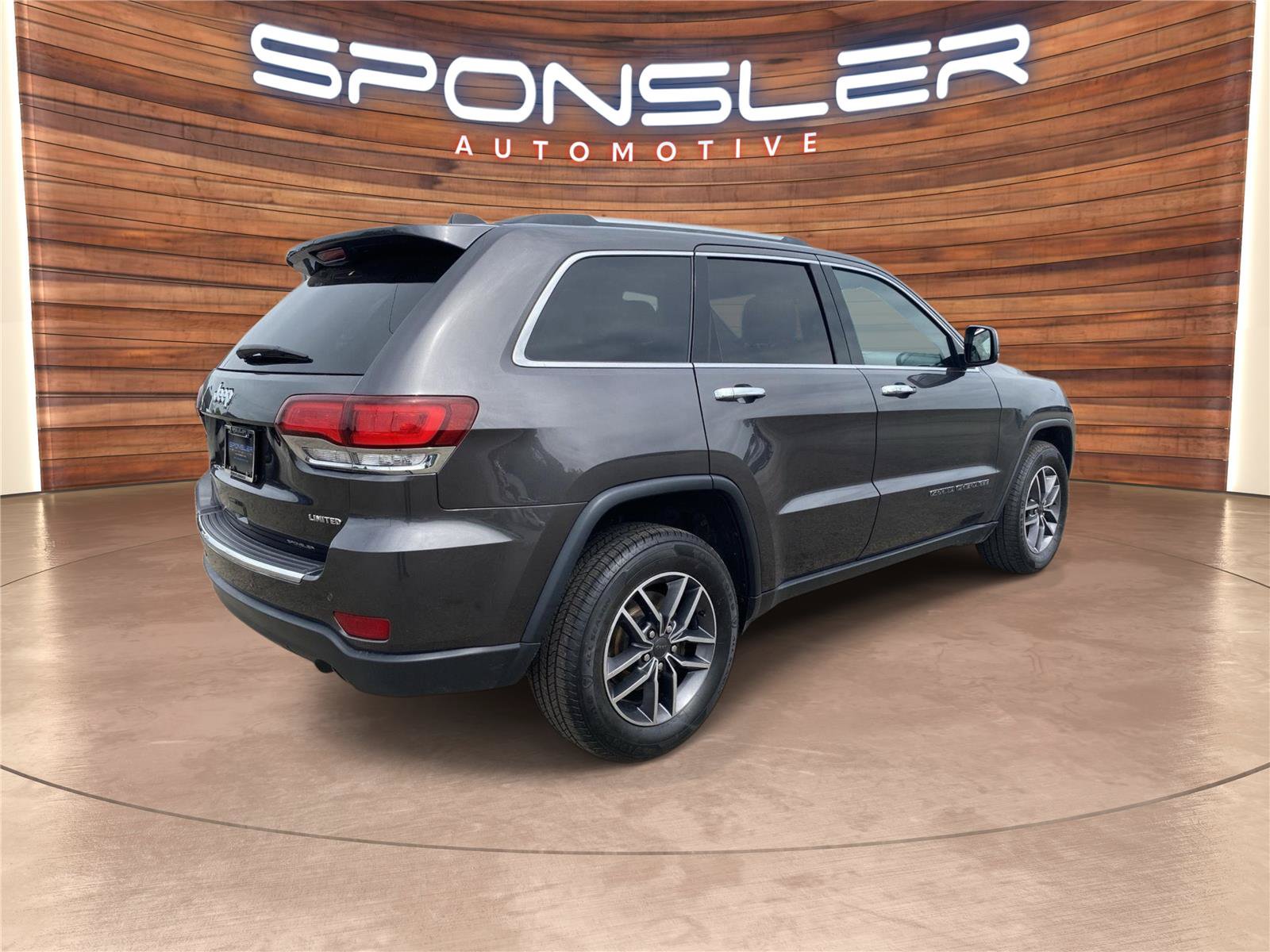Used 2020 Jeep Grand Cherokee Limited AWD/4WD image 7