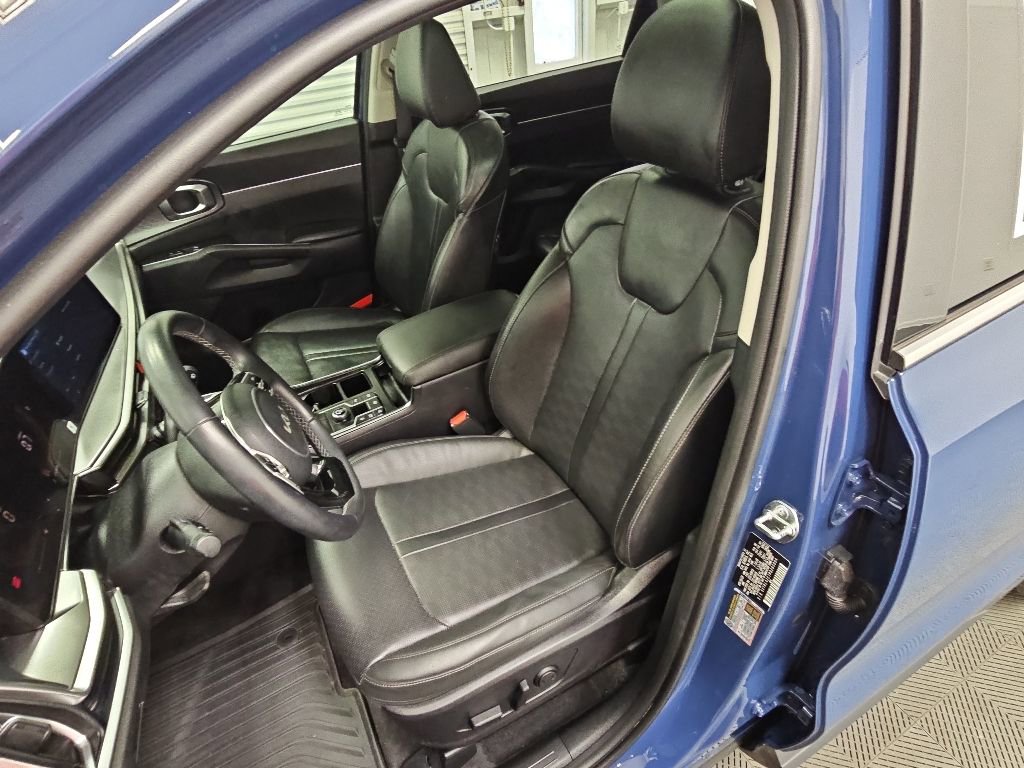 Used 2024 Kia Sorento S w/ Panoramic Sunroof Package FWD image 26