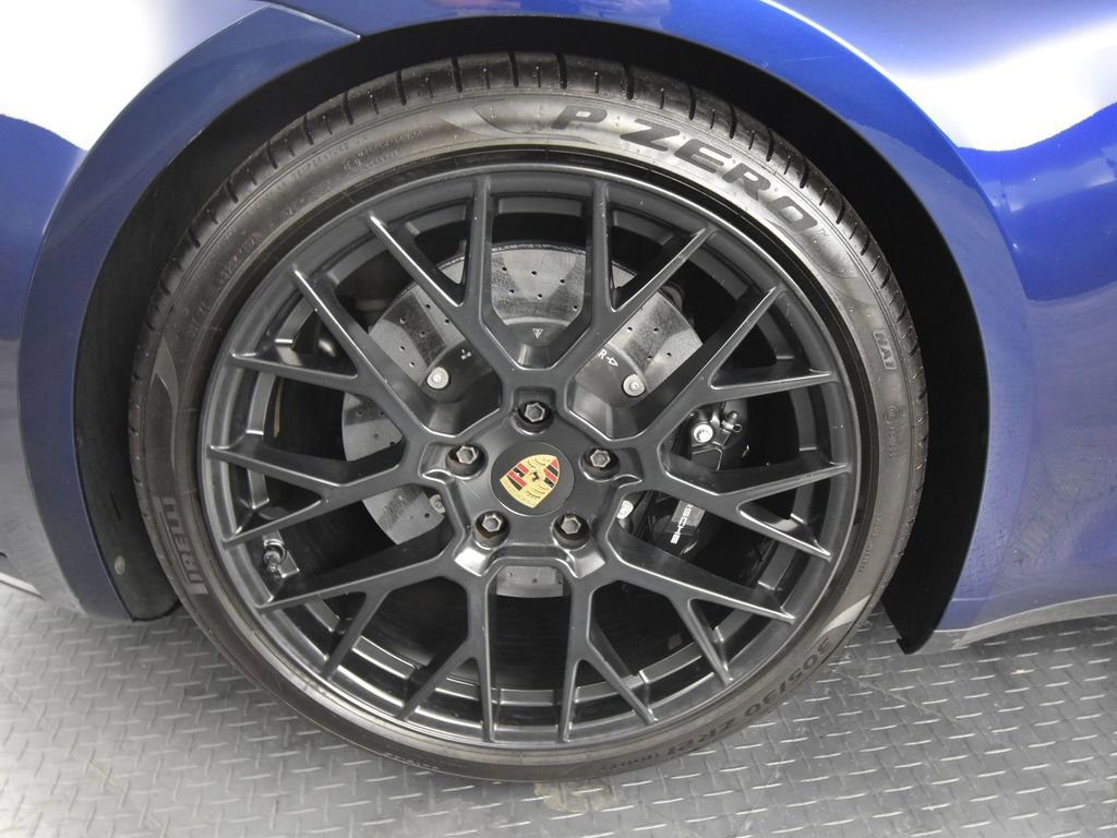 Used 2024 Porsche 911 Carrera GTS image 15