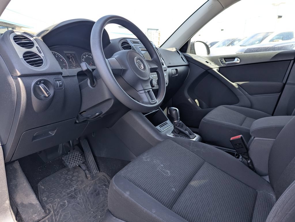 Used 2017 Volkswagen Tiguan S AWD/4WD image 14
