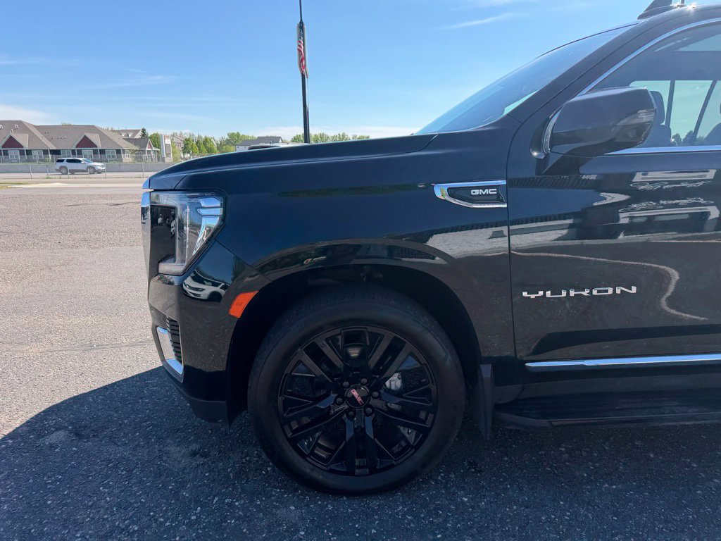 Used 2023 GMC Yukon SLT w/ SLT Premium Package AWD/4WD image 10