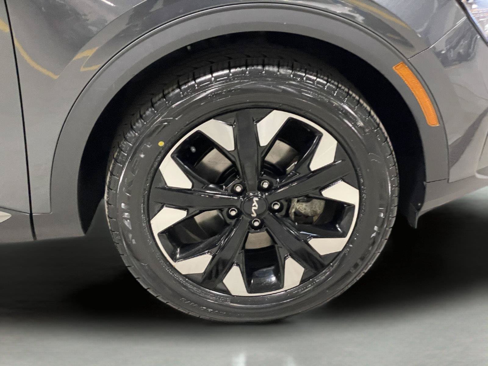 Used 2024 Kia Sportage X-Line w/ X-Line Premium Package AWD/4WD image 38