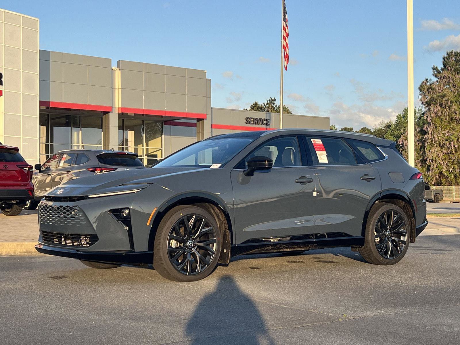 New 2026 Toyota Crown Signia image 2