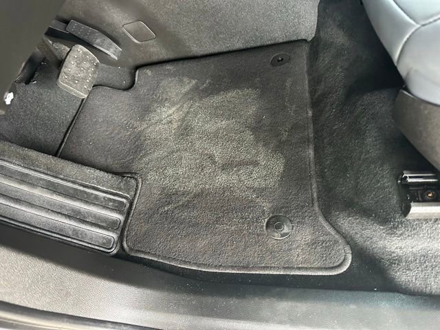 Used 2023 Buick Enclave Essence AWD/4WD image 32