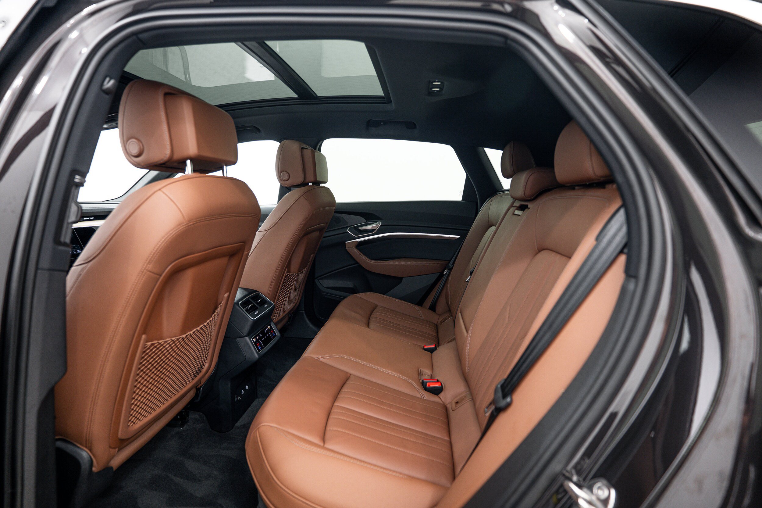 Certified 2024 Audi Q8 e-tron Premium AWD/4WD image 18