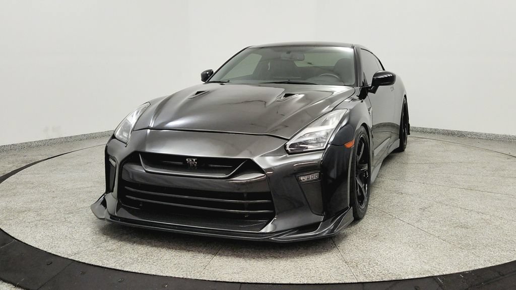 Used 2018 Nissan GT-R Premium AWD/4WD image 8
