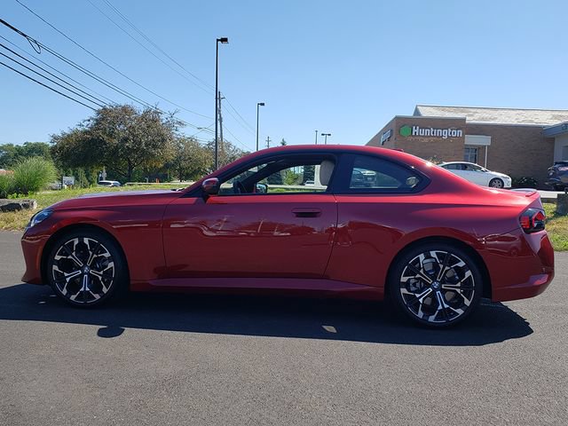 Used 2025 BMW 230i xDrive Coupe w/ M Sport Package AWD/4WD image 3