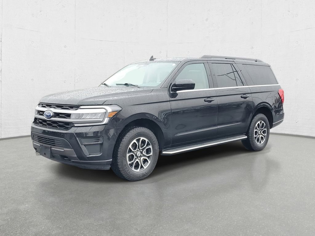 Used 2023 Ford Expedition Max XLT image 4