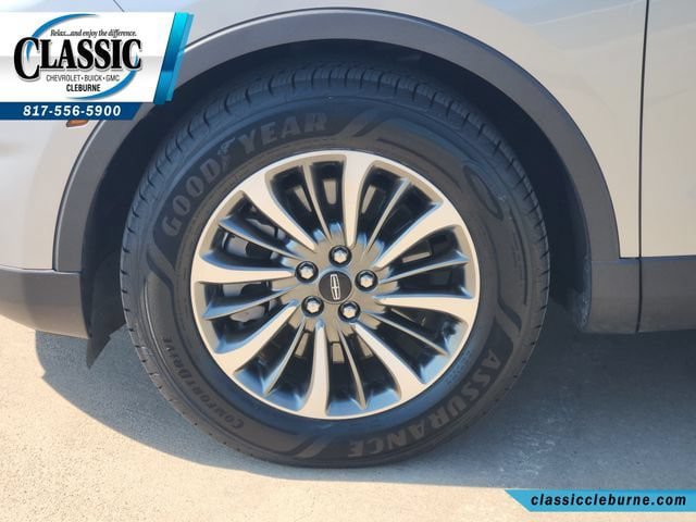 Used 2023 Lincoln Nautilus Reserve FWD image 13