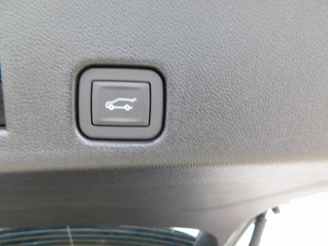 New 2026 Chevrolet Traverse LT w/ Sun and Wheel Package image 24