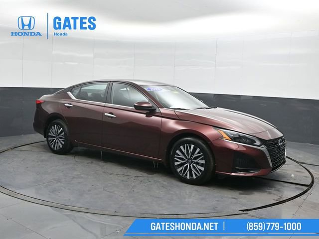 Used 2023 Nissan Altima 2.5 SV image 4