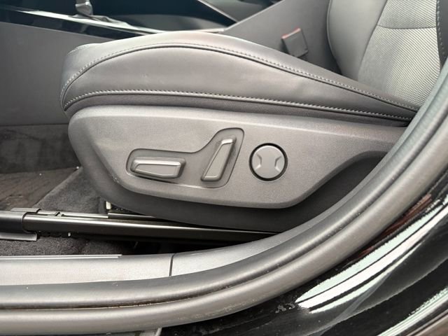 Certified 2023 Kia Niro EX image 10