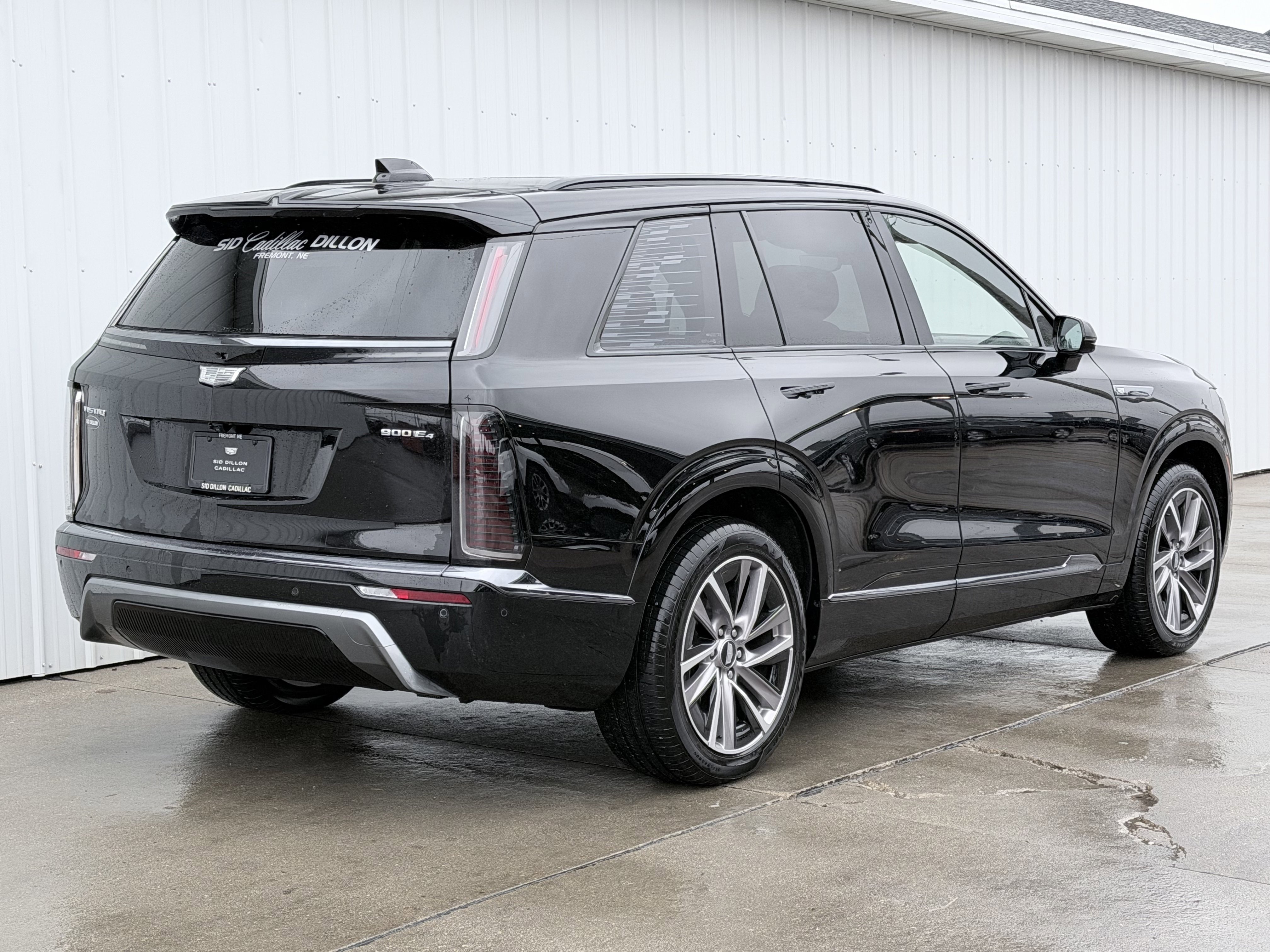 New 2026 Cadillac Vistiq Sport AWD/4WD image 4