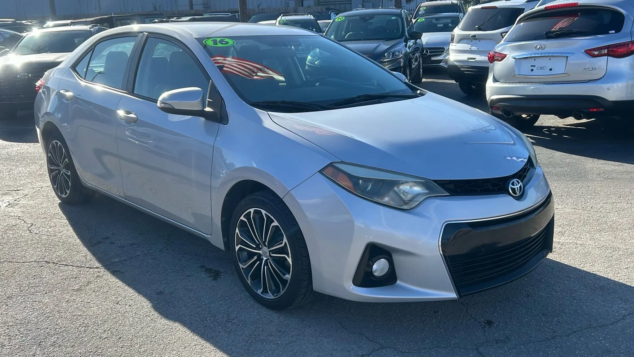 Used 2016 Toyota Corolla S Premium image 4