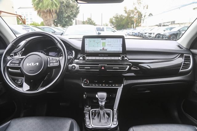 Certified 2022 Kia Seltos EX AWD/4WD image 14