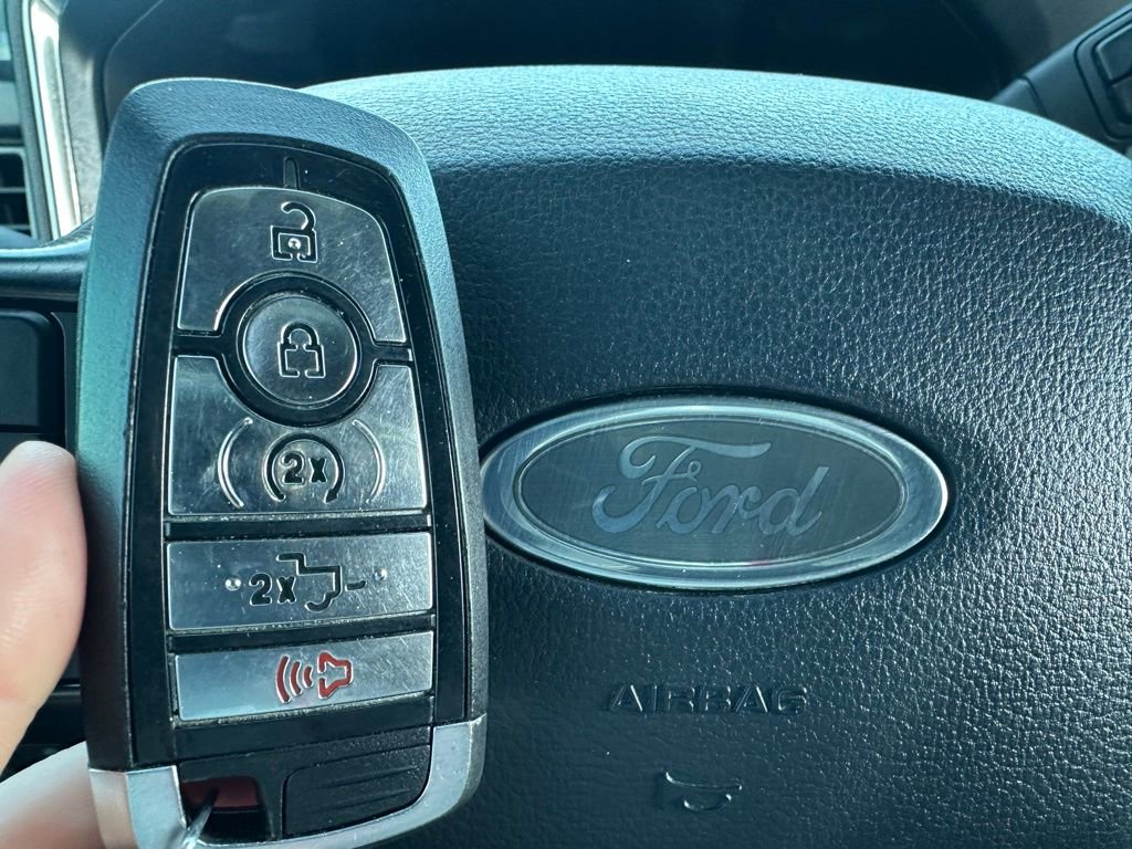 Used 2024 Ford F350 Platinum w/ FX4 Off-Road Package image 56