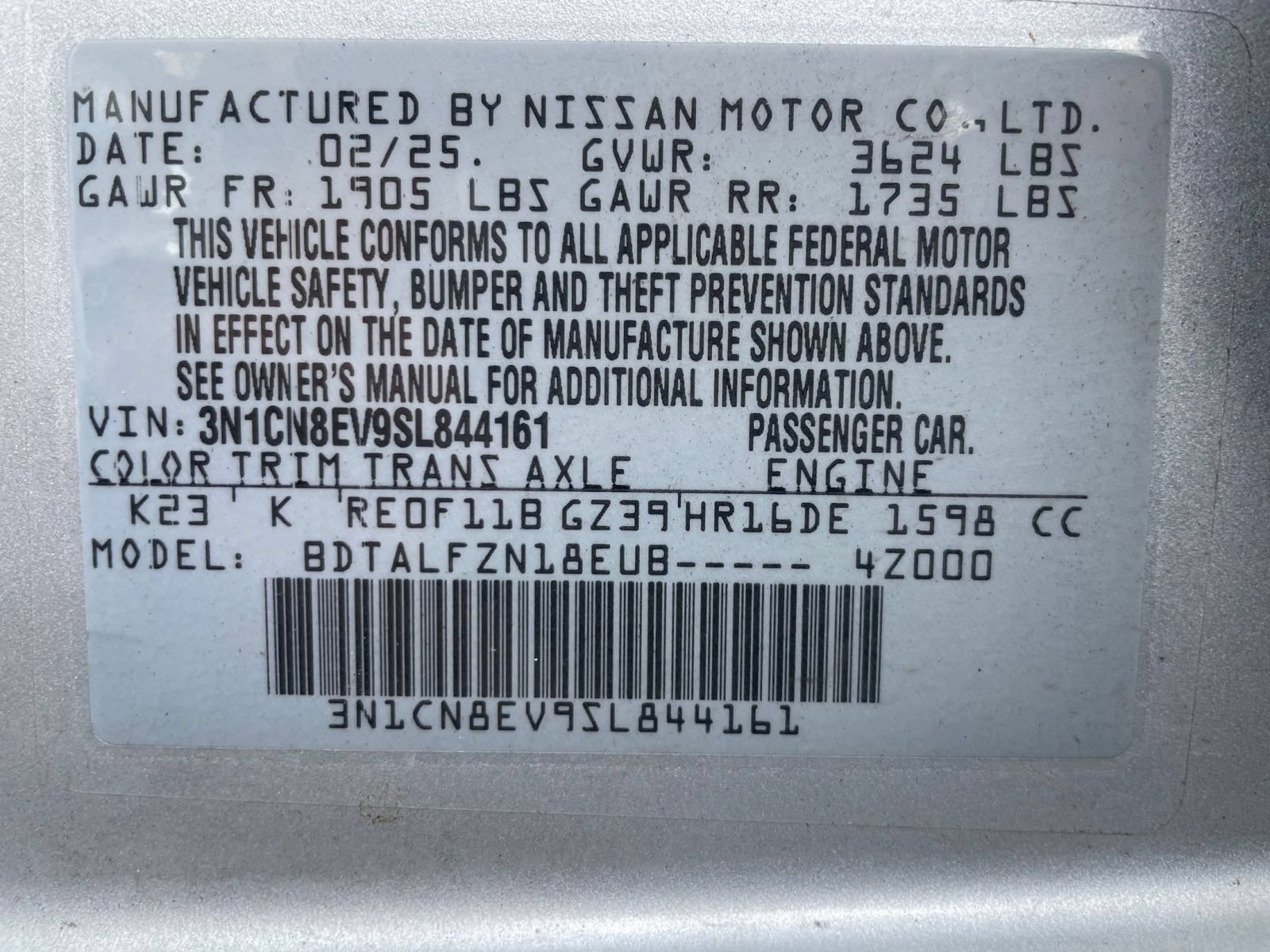 Used 2025 Nissan Versa SV FWD image 27