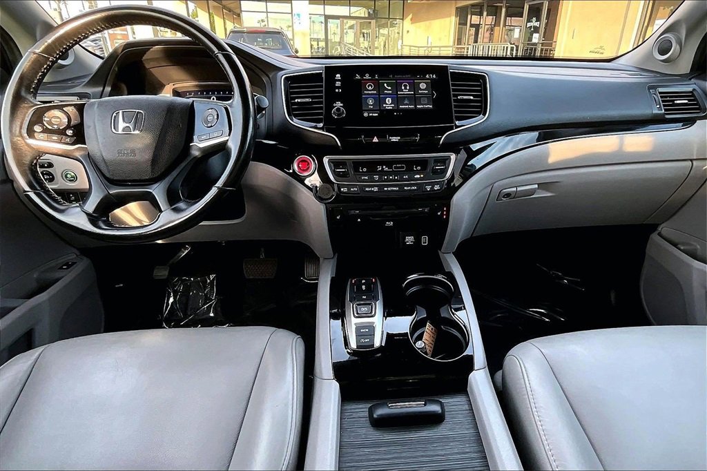 Used 2019 Honda Pilot Touring image 11