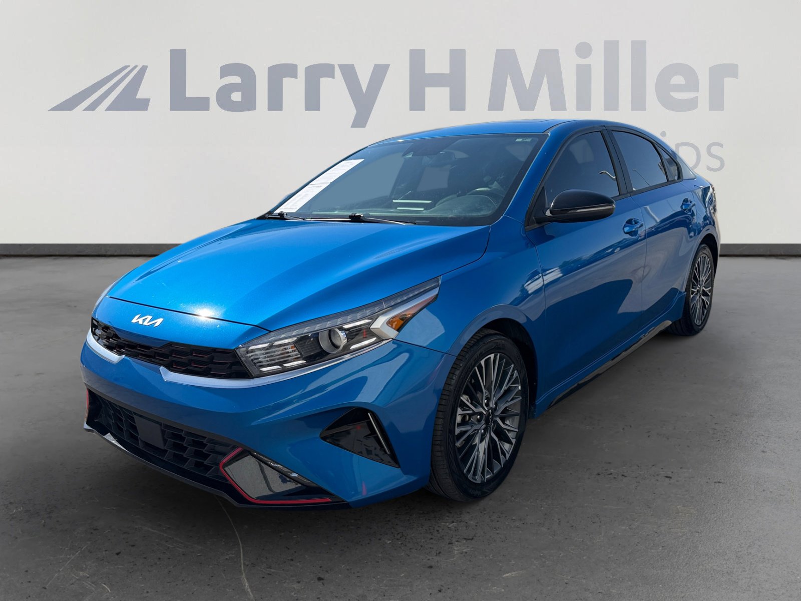 Used 2024 Kia Forte GT-Line w/ GT-Line Premium Package FWD image 1