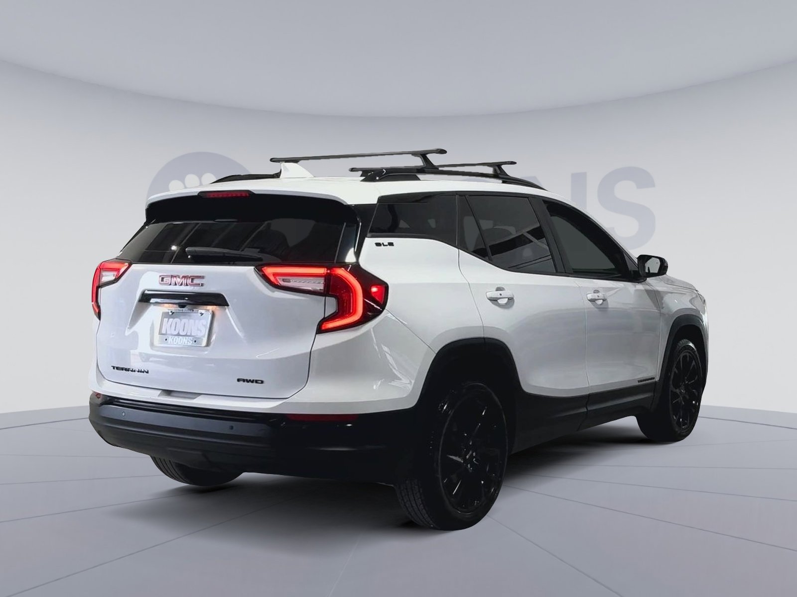 Used 2023 GMC Terrain SLE w/ Driver Convenience Package AWD/4WD image 11