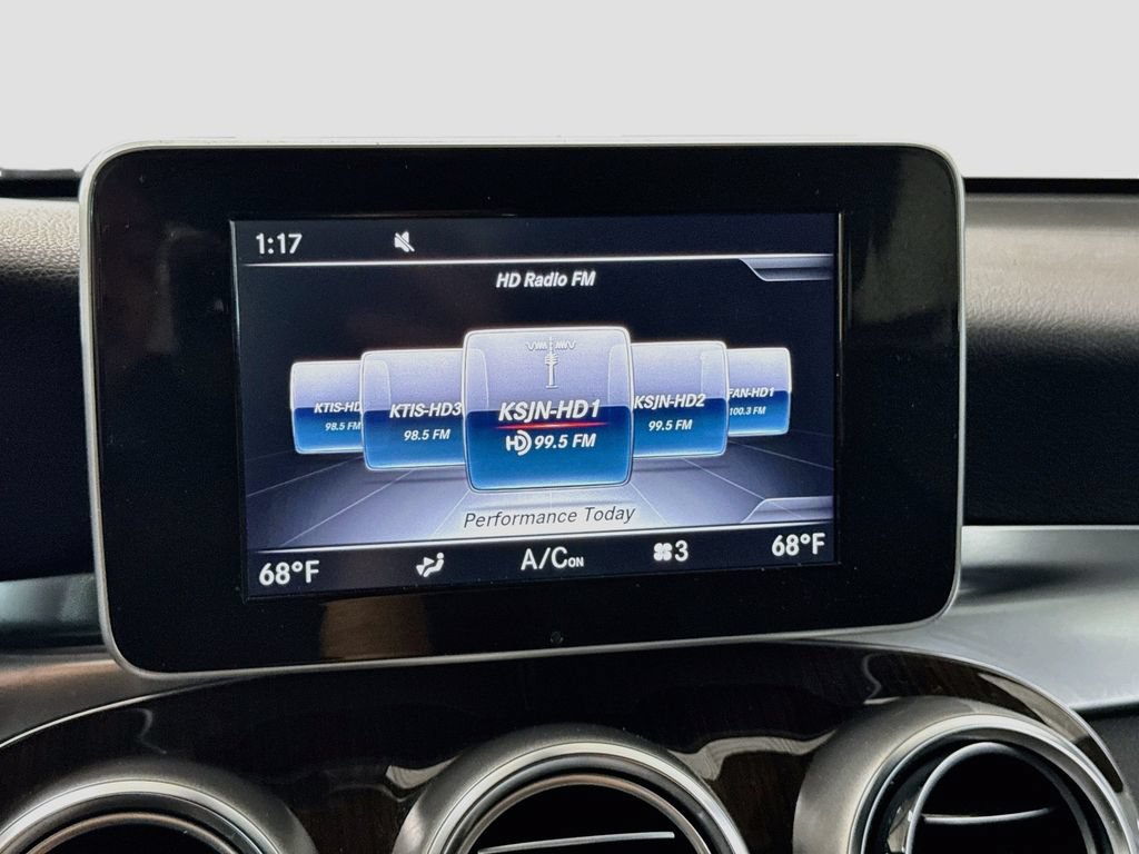 Used 2019 Mercedes-Benz GLC 350e 4MATIC image 17