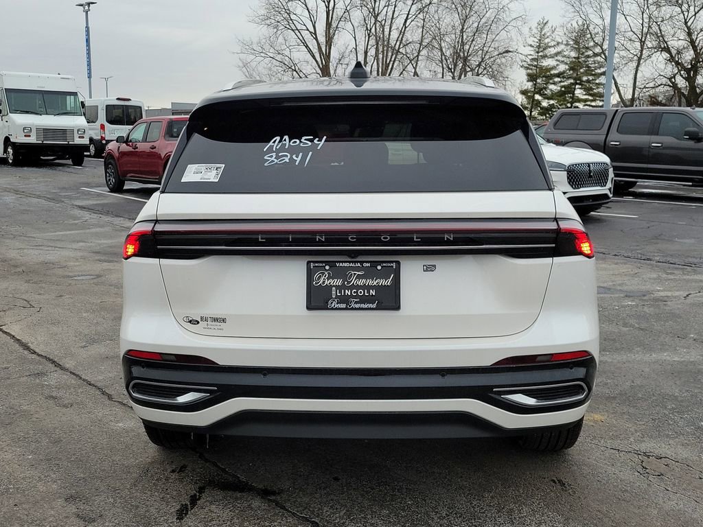 New 2026 Lincoln Nautilus Reserve image 5