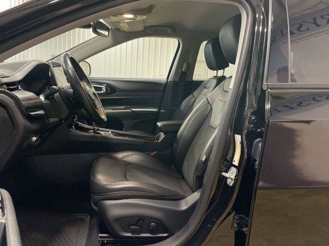 Used 2022 Jeep Compass Trailhawk w/ Trailhawk Convenience Group image 14