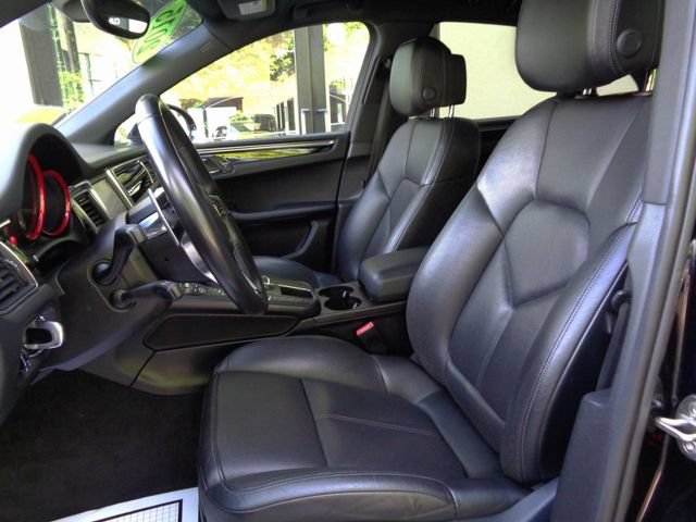 Used 2015 Porsche Macan S w/ Premium Package Plus AWD/4WD image 9