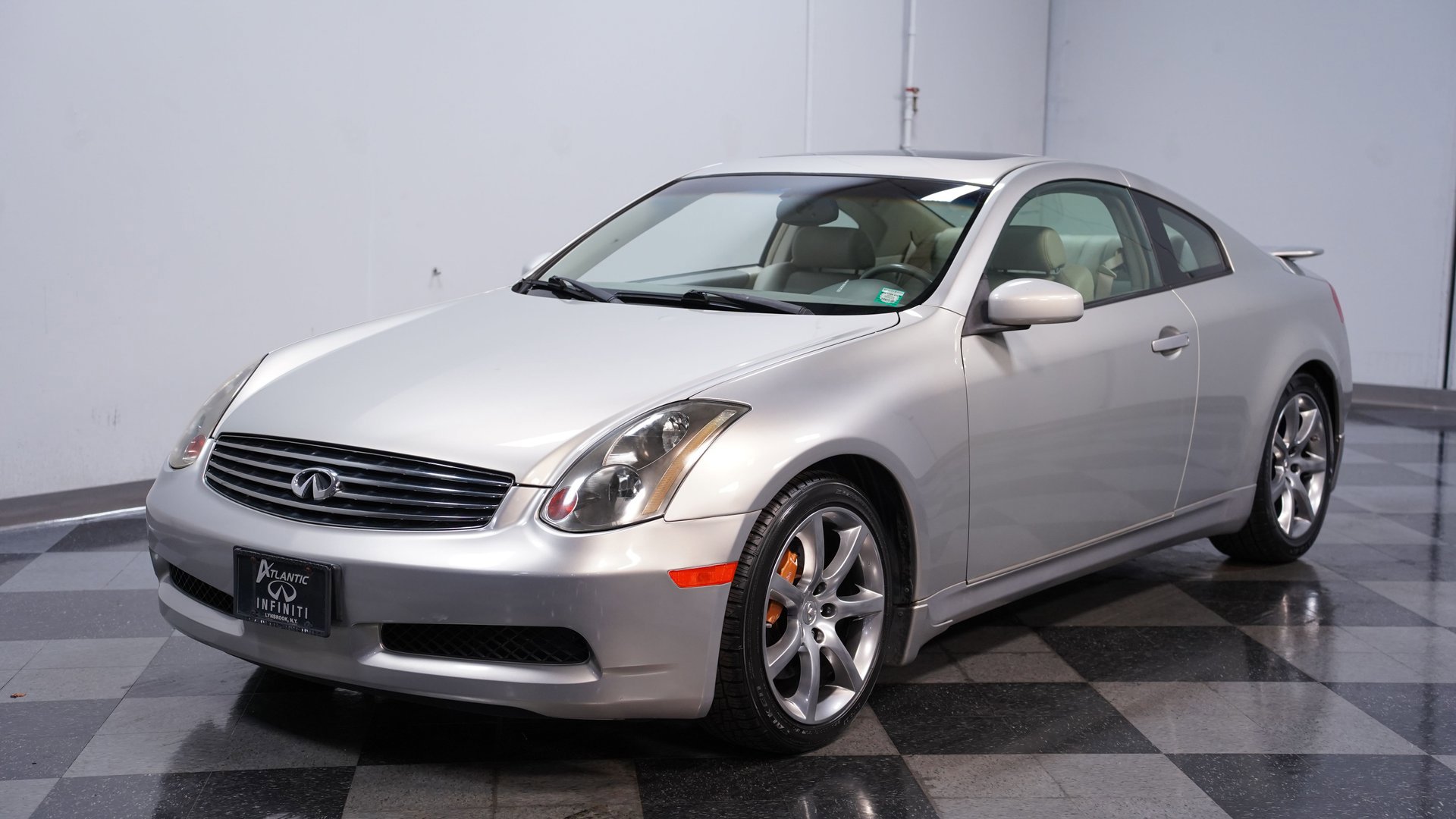 Used 2004 INFINITI G35 Coupe w/ Premium Pkg image 5