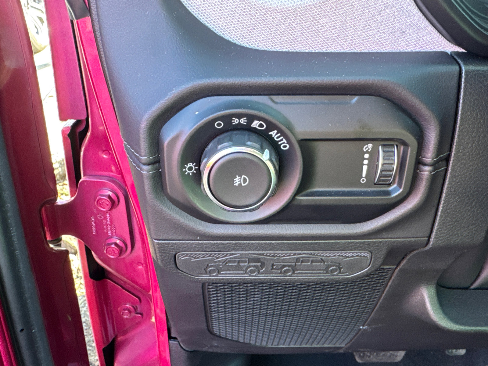 Used 2024 Jeep Wrangler Sahara w/ Safety Group image 16