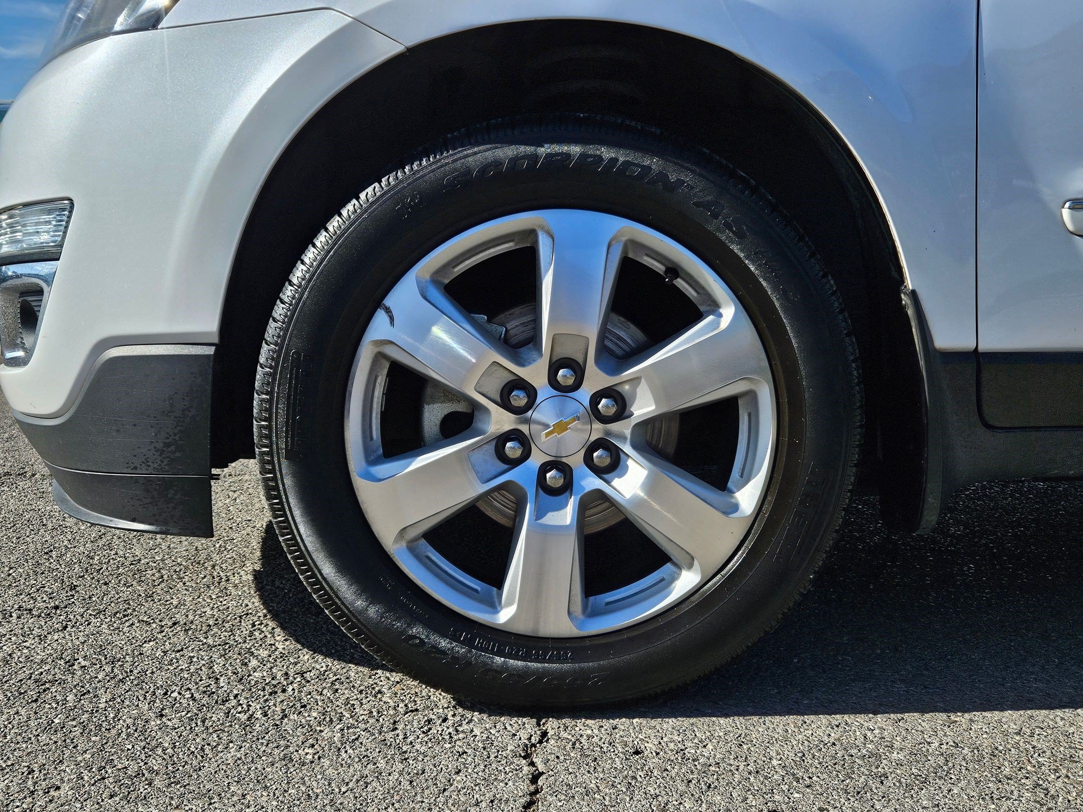 Used 2016 Chevrolet Traverse LTZ AWD/4WD image 11