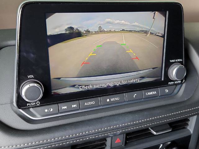 Certified 2023 Nissan Rogue SV image 18