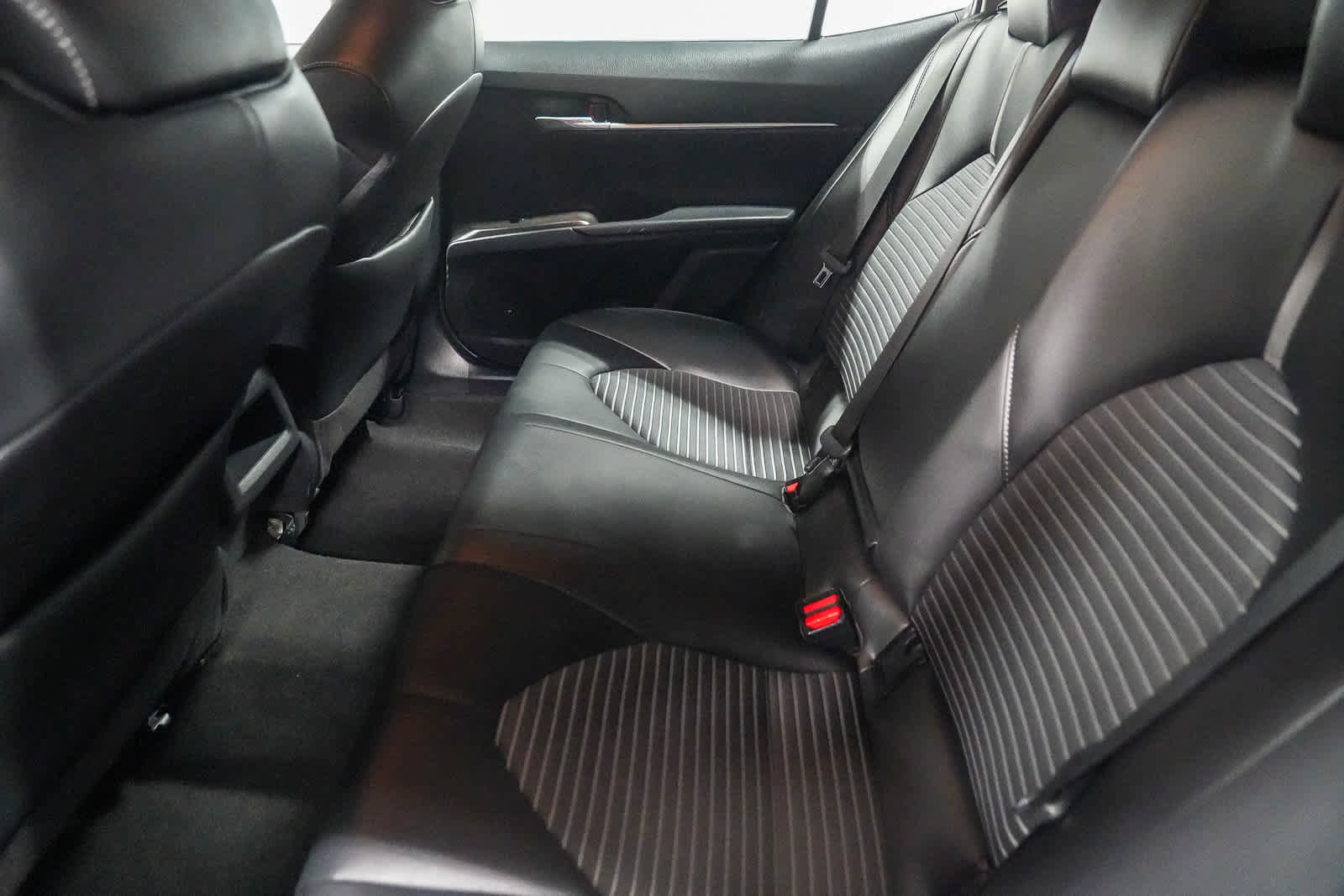 Certified 2024 Toyota Camry SE FWD image 19