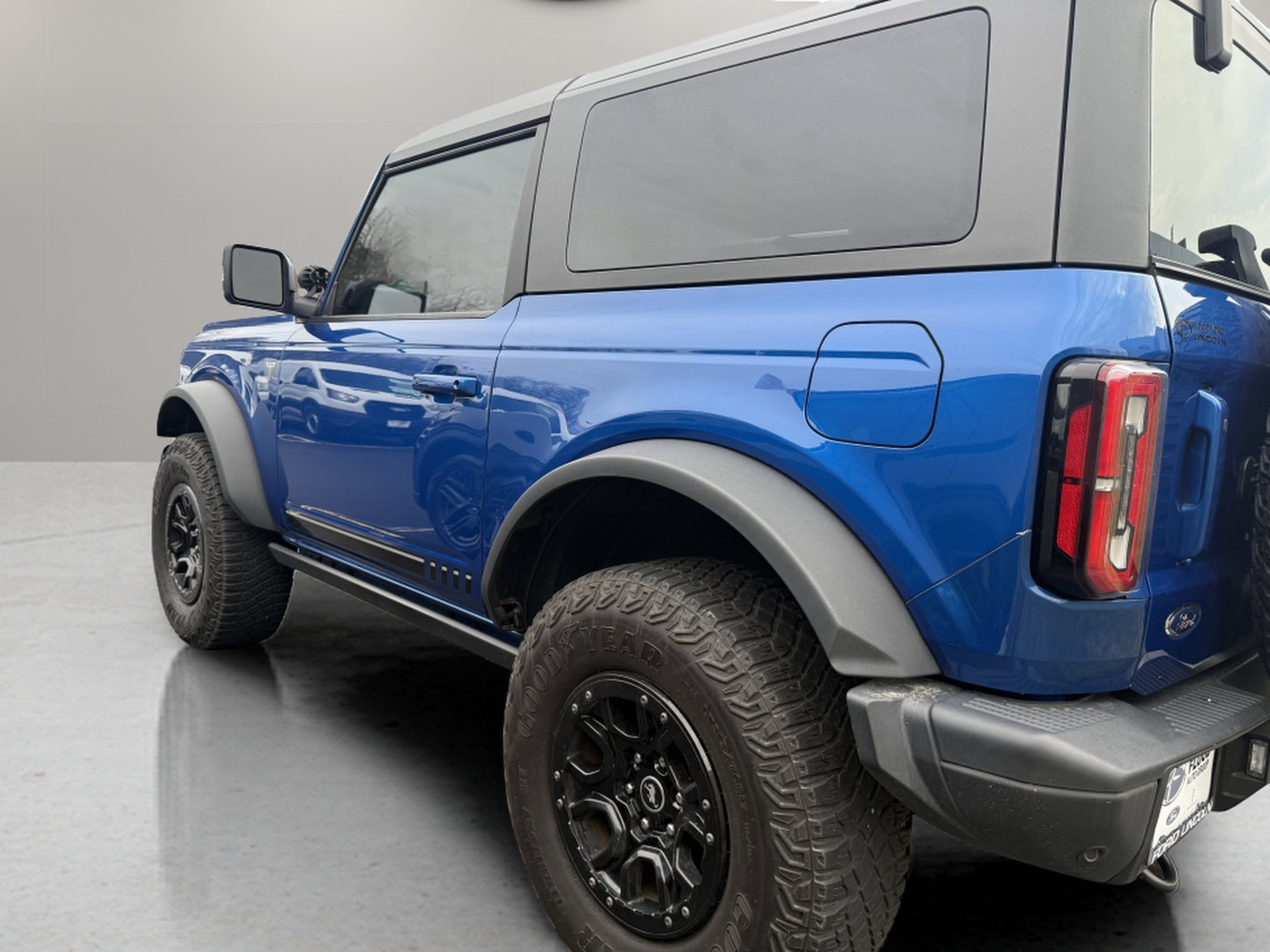 Certified 2021 Ford Bronco First Edition AWD/4WD image 4
