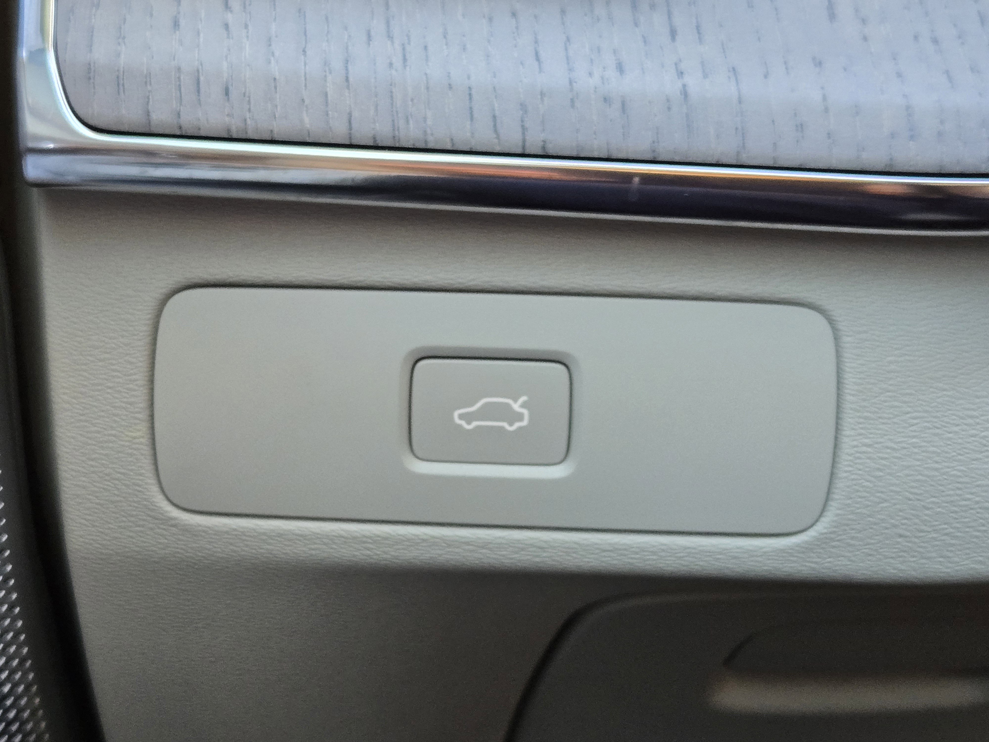 Used 2026 Volvo XC90 B6 Ultra image 32