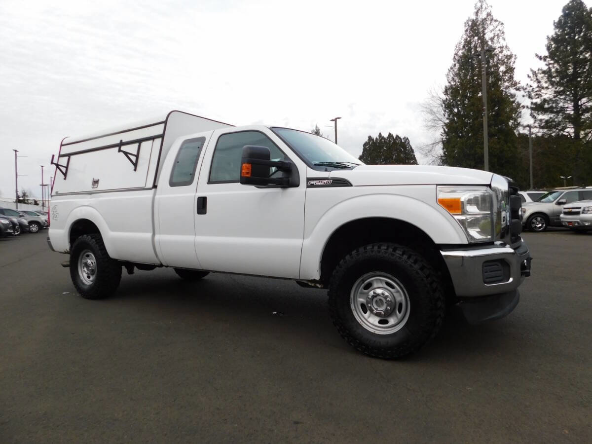 Used 2016 Ford F250 XL w/ XL Appearance Package AWD/4WD image 1