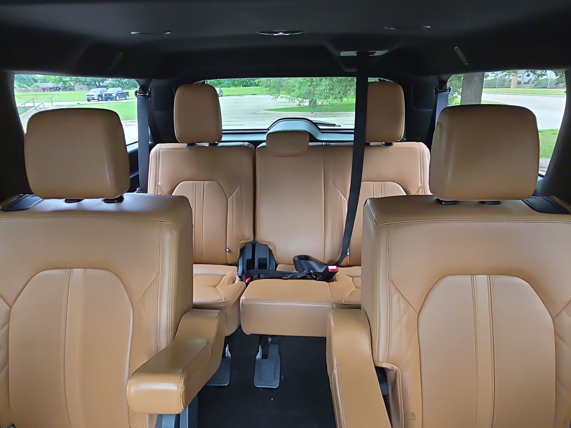 Certified 2023 Ford Expedition Max Platinum AWD/4WD image 23