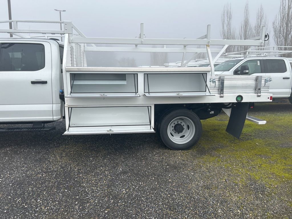 New 2026 Ford F550 4x4 Crew Cab image 14