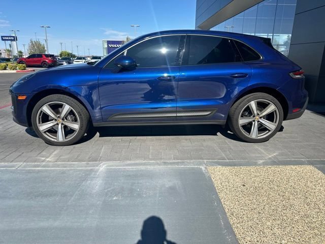 Used 2022 Porsche Macan AWD/4WD image 8