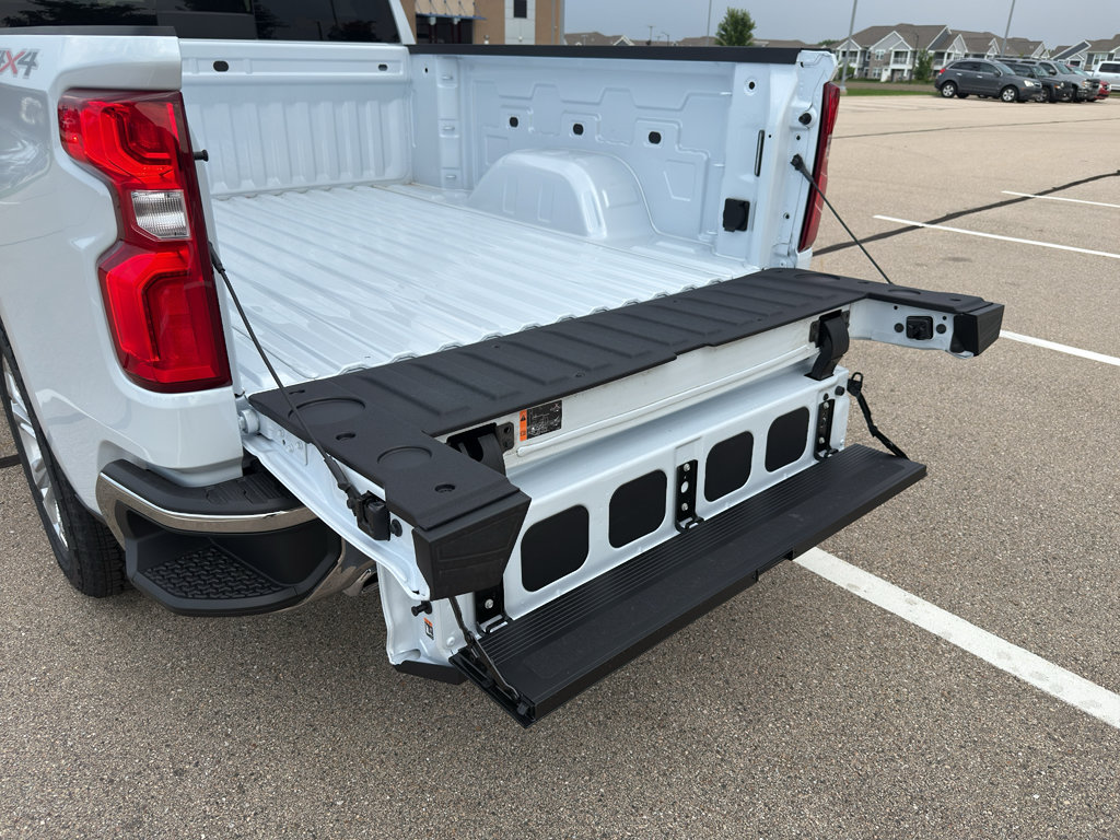 New 2026 Chevrolet Silverado 1500 LTZ w/ LTZ Convenience Package II AWD/4WD image 11