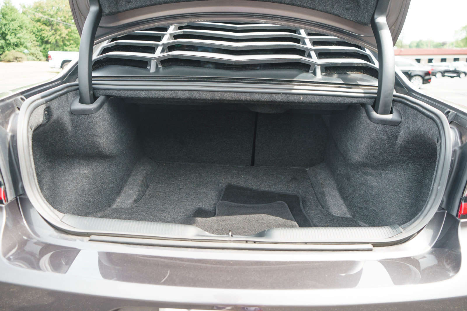 Used 2022 Dodge Charger R/T w/ Plus Group RWD image 9