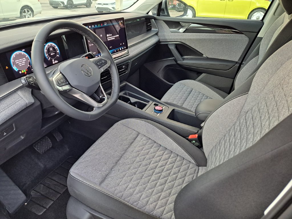 New 2026 Volkswagen Tiguan S FWD image 7
