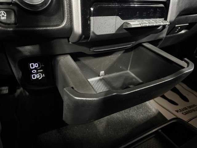 Used 2023 RAM 1500 Laramie AWD/4WD image 16