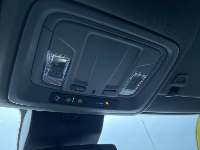 Used 2022 GMC Sierra 1500 Elevation image 34