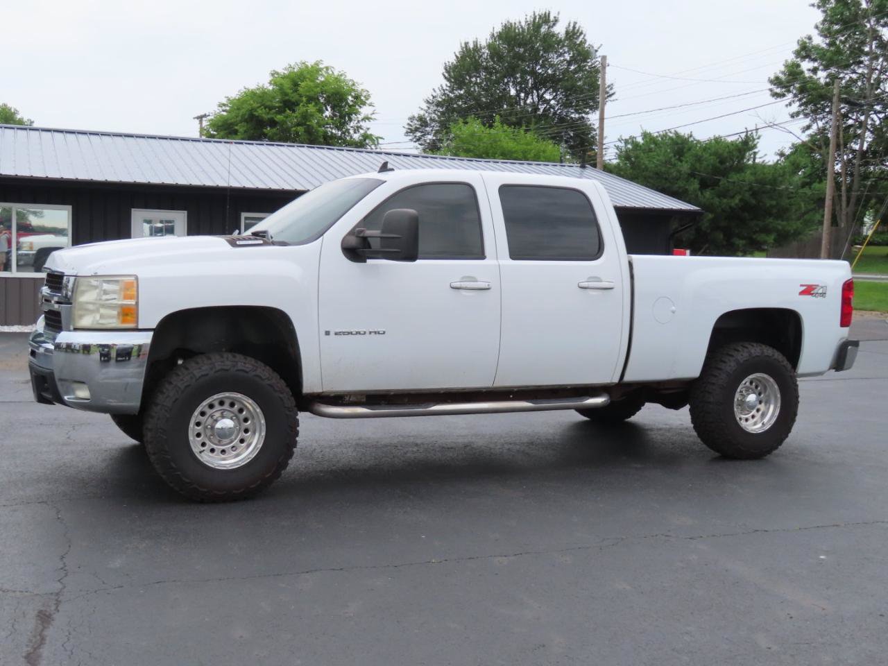 Used 2008 Chevrolet Silverado 2500 LTZ w/ Suspension Package, Off-Road AWD/4WD image 2