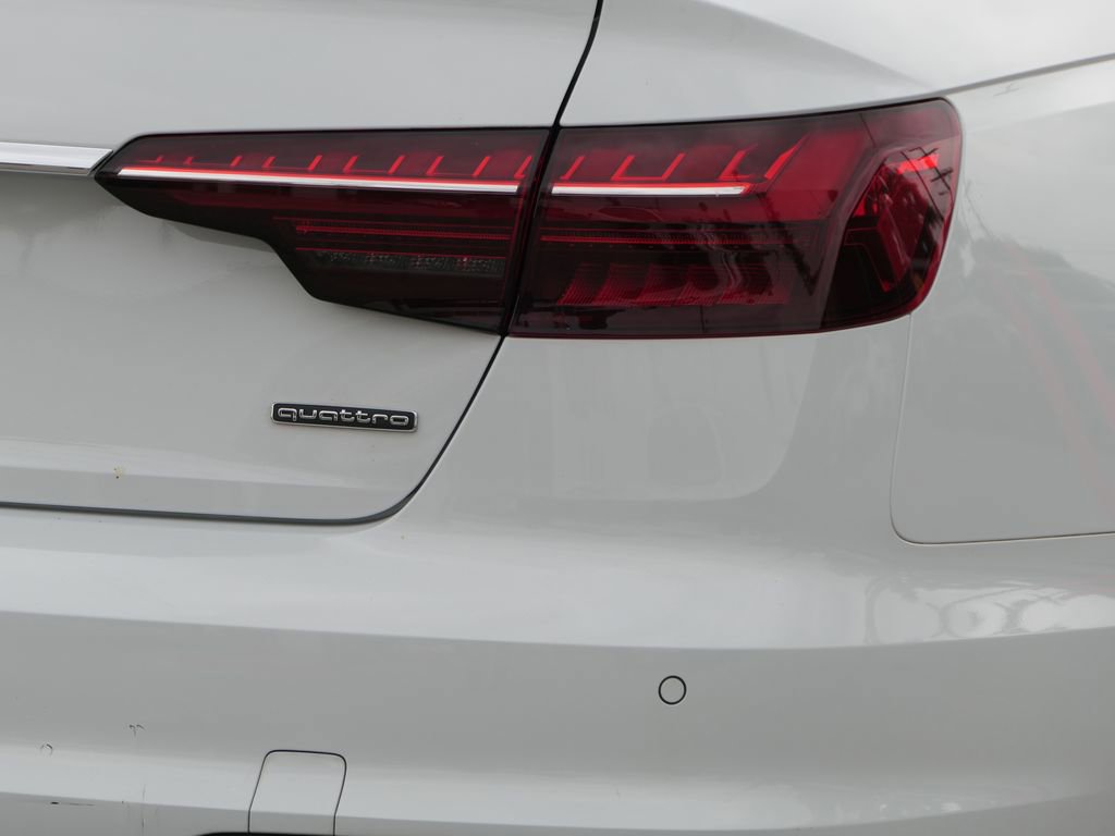 Used 2023 Audi A4 2.0T Premium w/ Convenience Package image 5