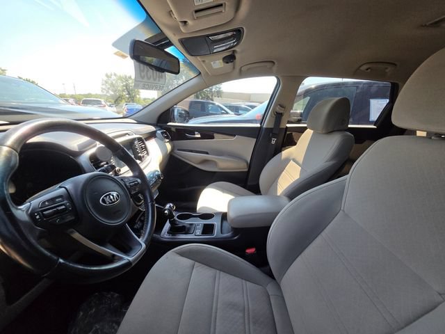 Used 2017 Kia Sorento FWD w/ LX Convenience Package image 9